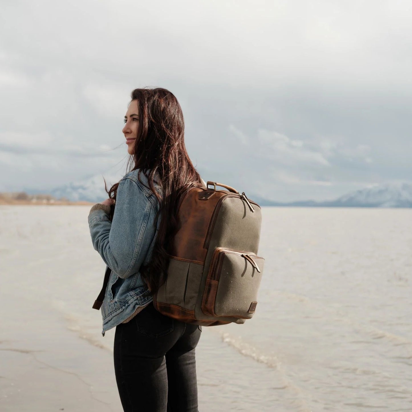 25L Traveler Canvas Backpack
