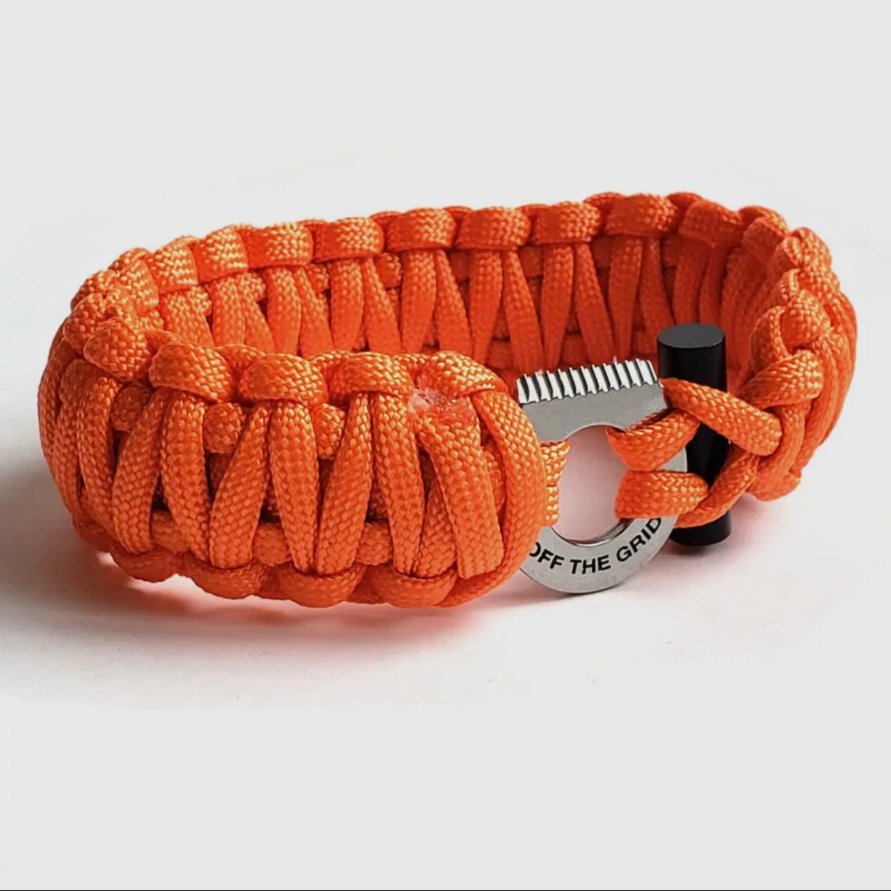 Off-The-Grid Survival Bracelet